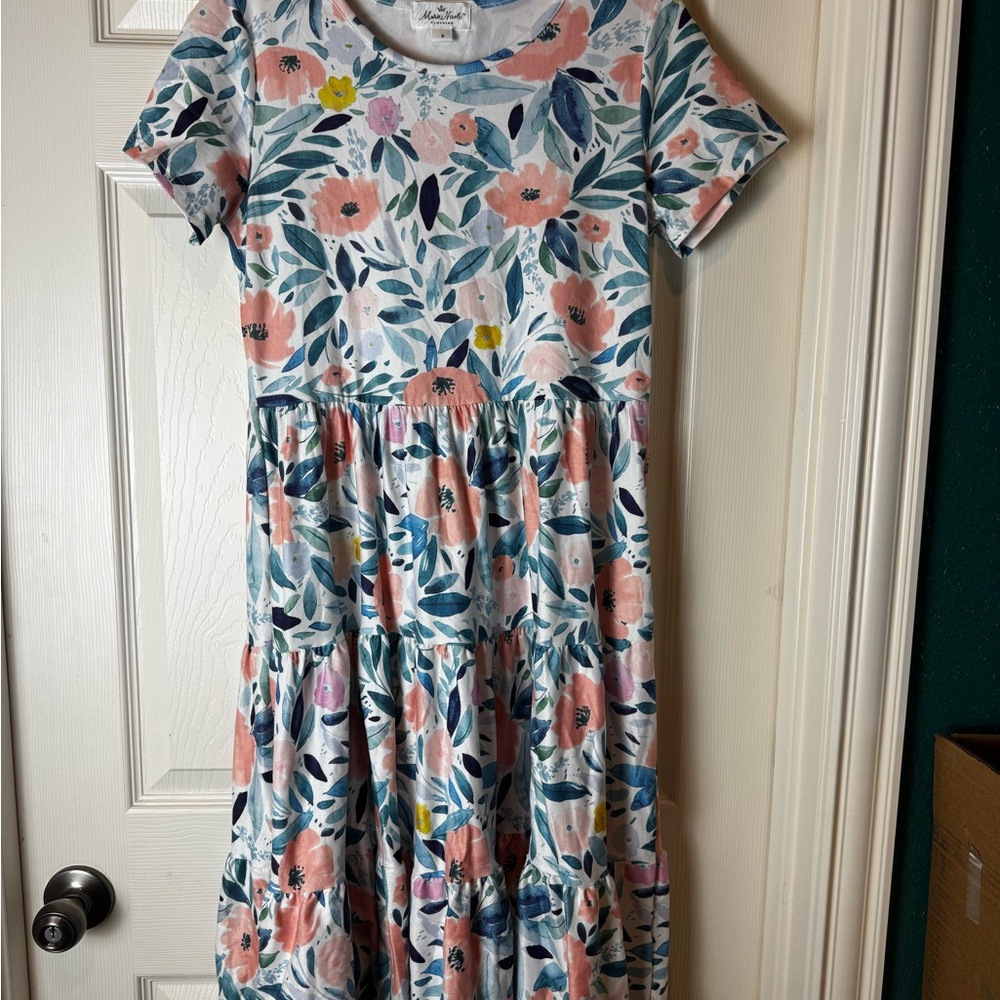 Marie Nicole floral stretchy dress small
